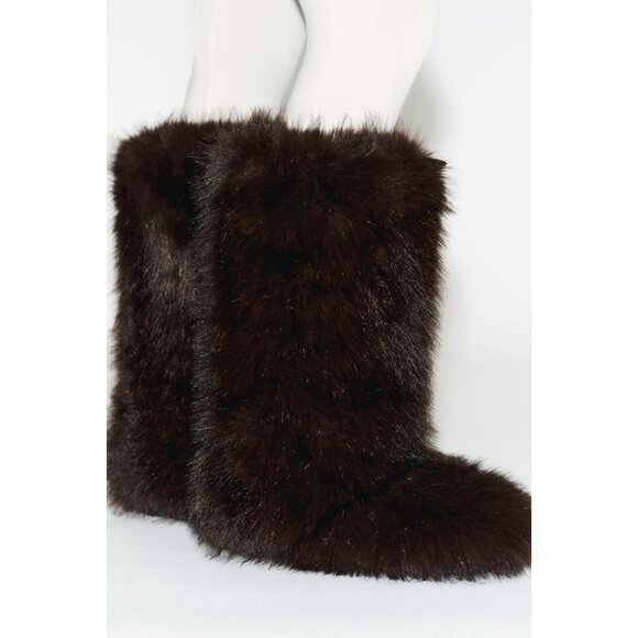 ZARA FAUX FUR BOOTS SKI COLLECTION - Picture 3 of 9
